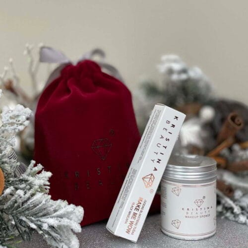 Rinkinys: Kristina Beauty juodas blakstienų tušas ir makiažo kempinėlė aksominiame dovanų maišelyje Kristina Beauty juodas blakstienų tušas MAKE ME WOW ir makiažo kempinėlė aksominiame dovanų maišelyje